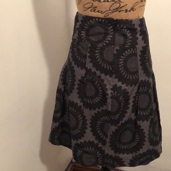 H&M skirt - Picture 2 of 3